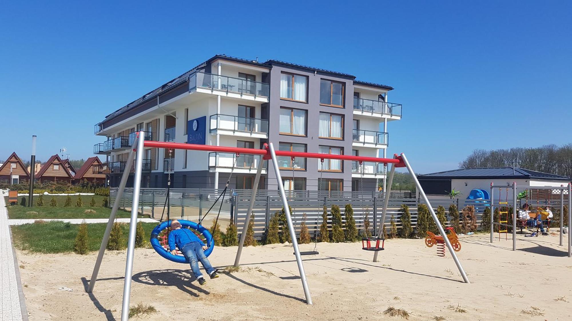 Apartamenty Przystanek Plaza Sarbinowo Bagian luar foto